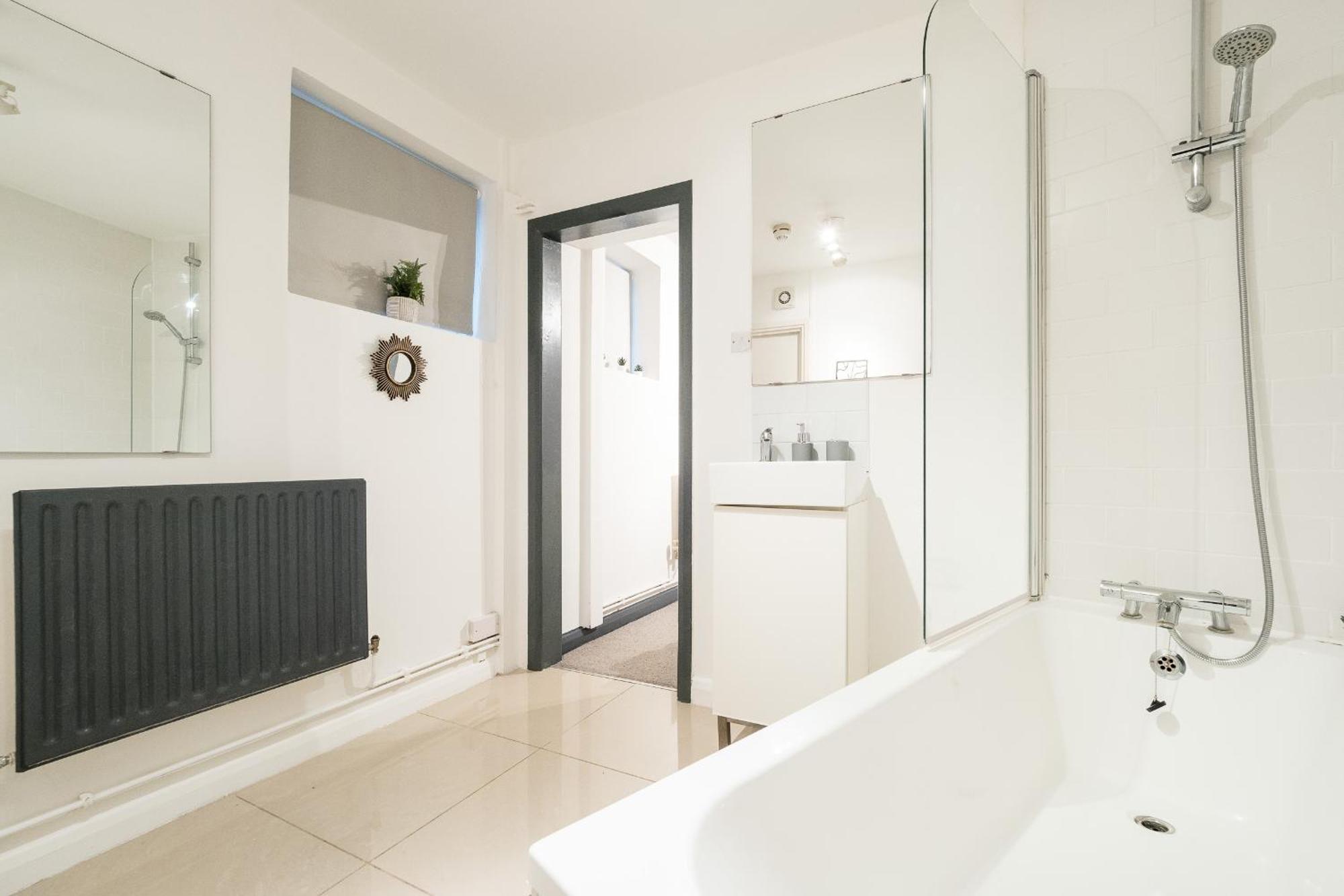 Spacious 6 Ensuite Bedroom House In Central لندن المظهر الخارجي الصورة
